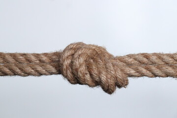 
linen rope knot