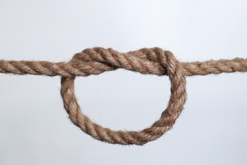 
linen rope knot