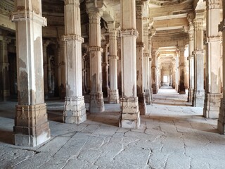 Obraz premium interior of the basilica of st mark country
