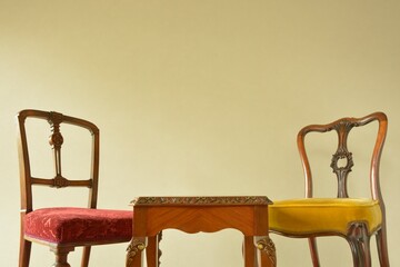 Room of the antique mahogany side table with mahogany chair. 

This expensive furniture is made in England. 
blurred background・soft focus image.