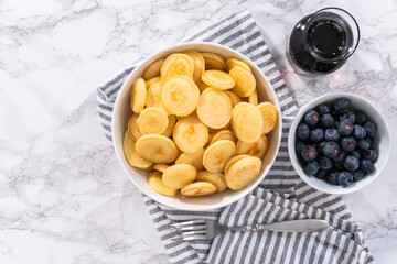 Mini pancake cereal