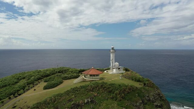 2021年 2月 日本 沖縄県 離島 与那国島 東崎 西崎 最西端 日本最西端 クブラバリ  灯台  晴天 海 自然 港 珊瑚 島 自然 綺麗 美しい ドローン Dr.コトー 診療所 志木那島  夕日 青 軍艦岩 立岩 
japan okinawa yonaguni island ocean nature sea beautiful dorone shikinajima 