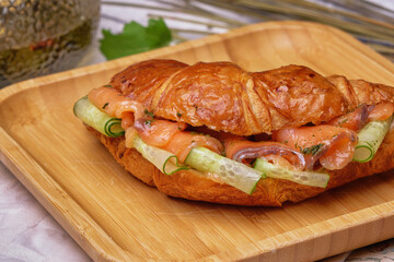 smoked salmon on bread