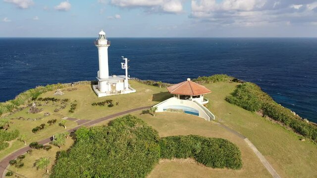 2021年 2月 日本 沖縄県 離島 与那国島 東崎 西崎 最西端 日本最西端 クブラバリ  灯台  晴天 海 自然 港 珊瑚 島 自然 綺麗 美しい ドローン Dr.コトー 診療所 志木那島  夕日 青 軍艦岩 立岩 
japan okinawa yonaguni island ocean nature sea beautiful dorone shikinajima 