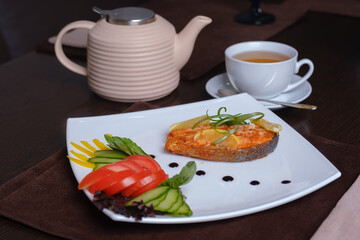 grilled salmon with vegetables