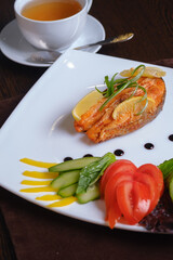 grilled salmon with vegetables
