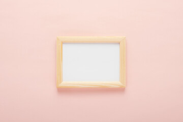 木製フレーム　横型　背景ピンク