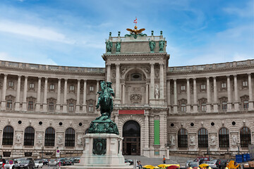 Fototapeta na wymiar The Hofburg Imperial Palace in Vienna