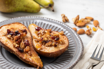 Sweet baked pears with honey