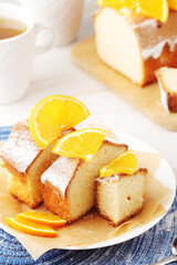 A biscuit citrus cake with oranges
