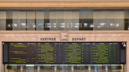 Brussels central train station information board