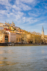 Obraz premium Quais de Saône à Lyon Saint Georges