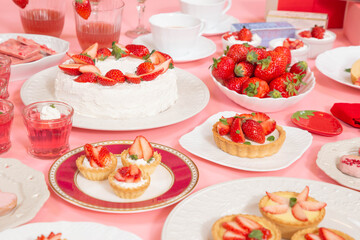 苺を使ったたくさんのスイーツ