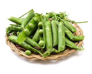 green beans in a basket