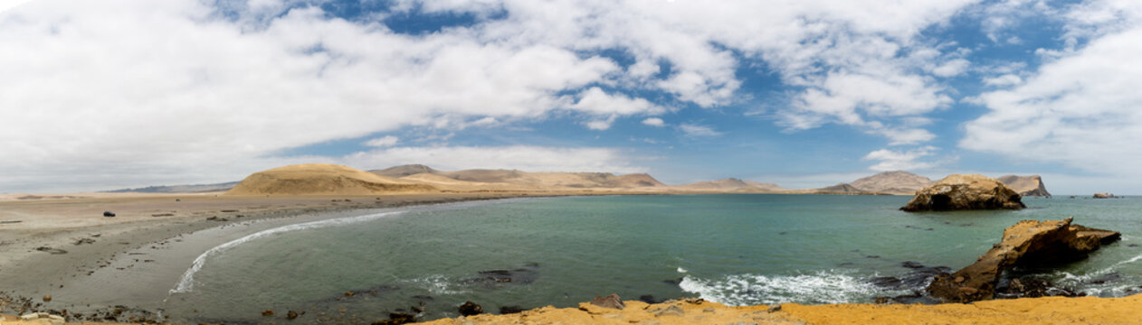 playa paracas en Ica per&uacute; 