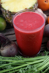 red juice with beet as healthy detox