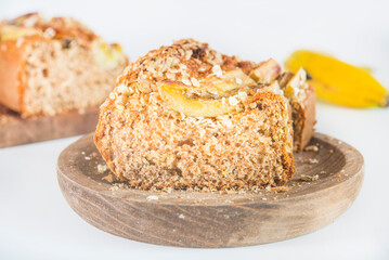 Banana cake with oats