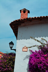 Fachada de casa rústica en pueblo mágico de Tapalpa México