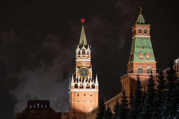 Fototapeta premium Illuminated Kremlin tower at night