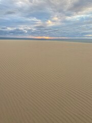 Fototapeta na wymiar Dune du Pilât au coucher de soleil