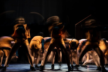 The abstract movement of the dance © Edson Campolina