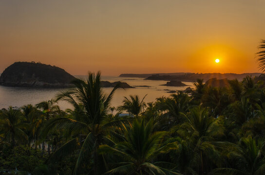 Atardecer en el Paraiso