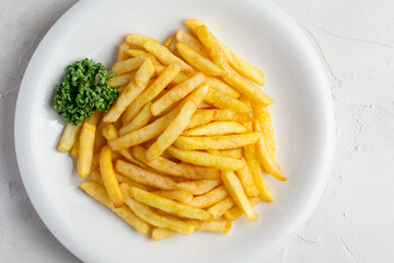 フライドポテトと白背景