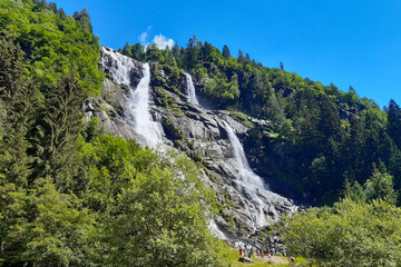 Cascate nardis e bellissimo panorama nella Val Genova in Trentino, viaggi e paesaggi in Italia