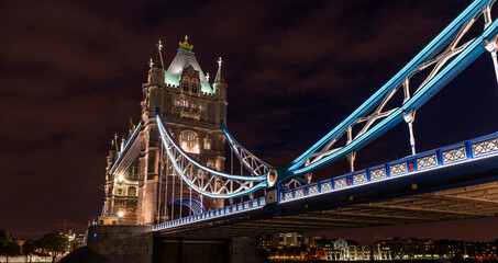 Fototapeta na wymiar Magnificent Tower Bridge at night in London, England, UK