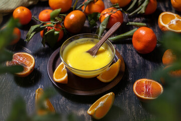Lemon curd in glass bowl