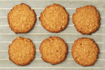 Fresh-baked cookies ready in the table