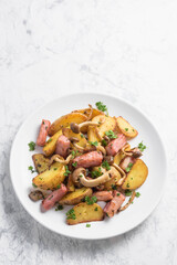 ベーコンとポテトの炒め物