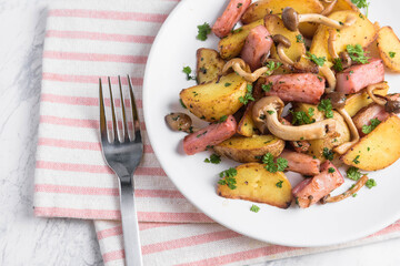 ベーコンとポテトの炒め物