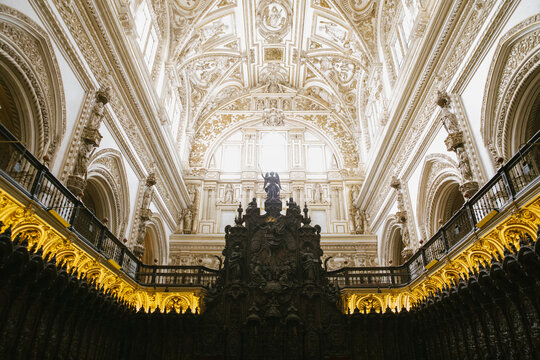 Mezquita Catedral Iglesia De Córdoba En Andalucía, España