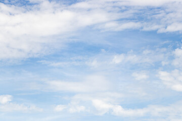 Fototapeta premium Clear blue color sky with white cloud background