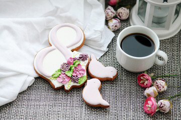 Sweet gingerbread for international women's day, flowers.