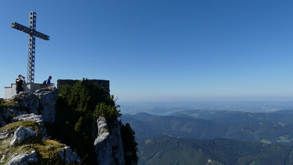 Europakreuz auf dem Alberfeldkogel mit fantastischem Ausblick über das Salzkammergut und die...