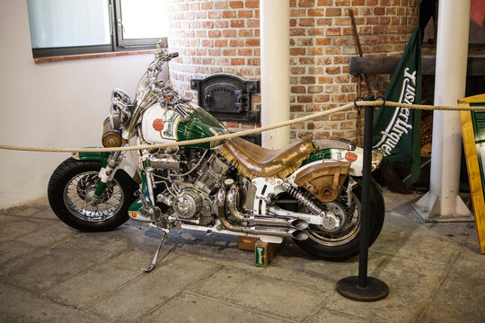 รูปภาพUrquell – เลือกดูภาพถ่ายสต็อก เวกเตอร์ และวิดีโอ300 | Adobe Stock