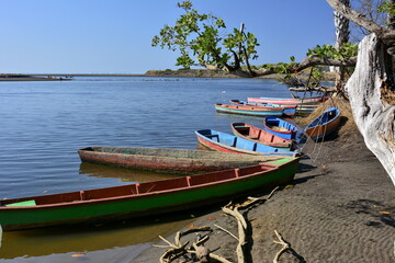 Paisajes y localizaciones alrededor de la ciudad de Monterrico, en la costa suroeste de Guatemala 