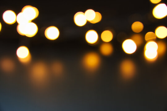 イルミネーションの丸ボケ、ゴールドカラー