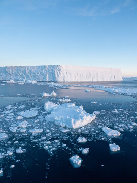Sea ice, tabular icebergs, and brash ice in Erebus and Terror Gulf, Weddell Sea