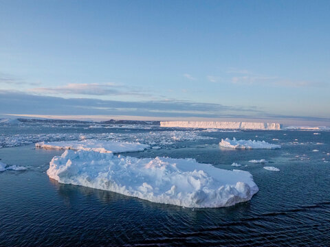 Sea ice, tabular icebergs, and brash ice in Erebus and Terror Gulf, Weddell Sea