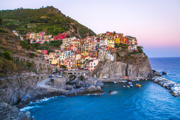 Fototapeta premium Picturesque coastal village of Manarola, Cinque Terre, Italy. 