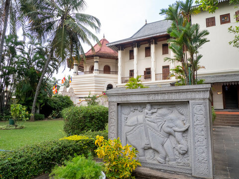 Sri Dalada Maligawa (Temple of the Sacred Tooth Relic), Kandy, Sri Lanka