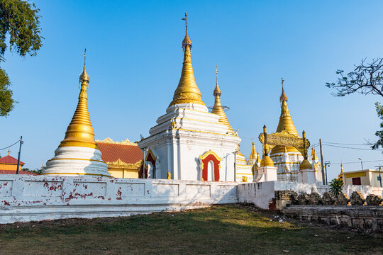 Lawka Tharahpu Pagoda, Inwa (Ava), Mandalay