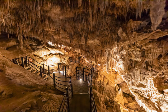 Rock formations in&not;&dagger;Ngilgi Cave