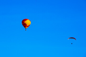 hot air balloon