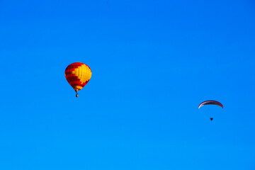 hot air balloon