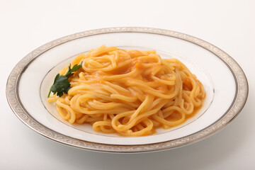 ほぐし蟹と完熟トマトのクリームソースパスタ