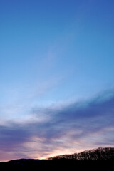 夜明けの空と雲。